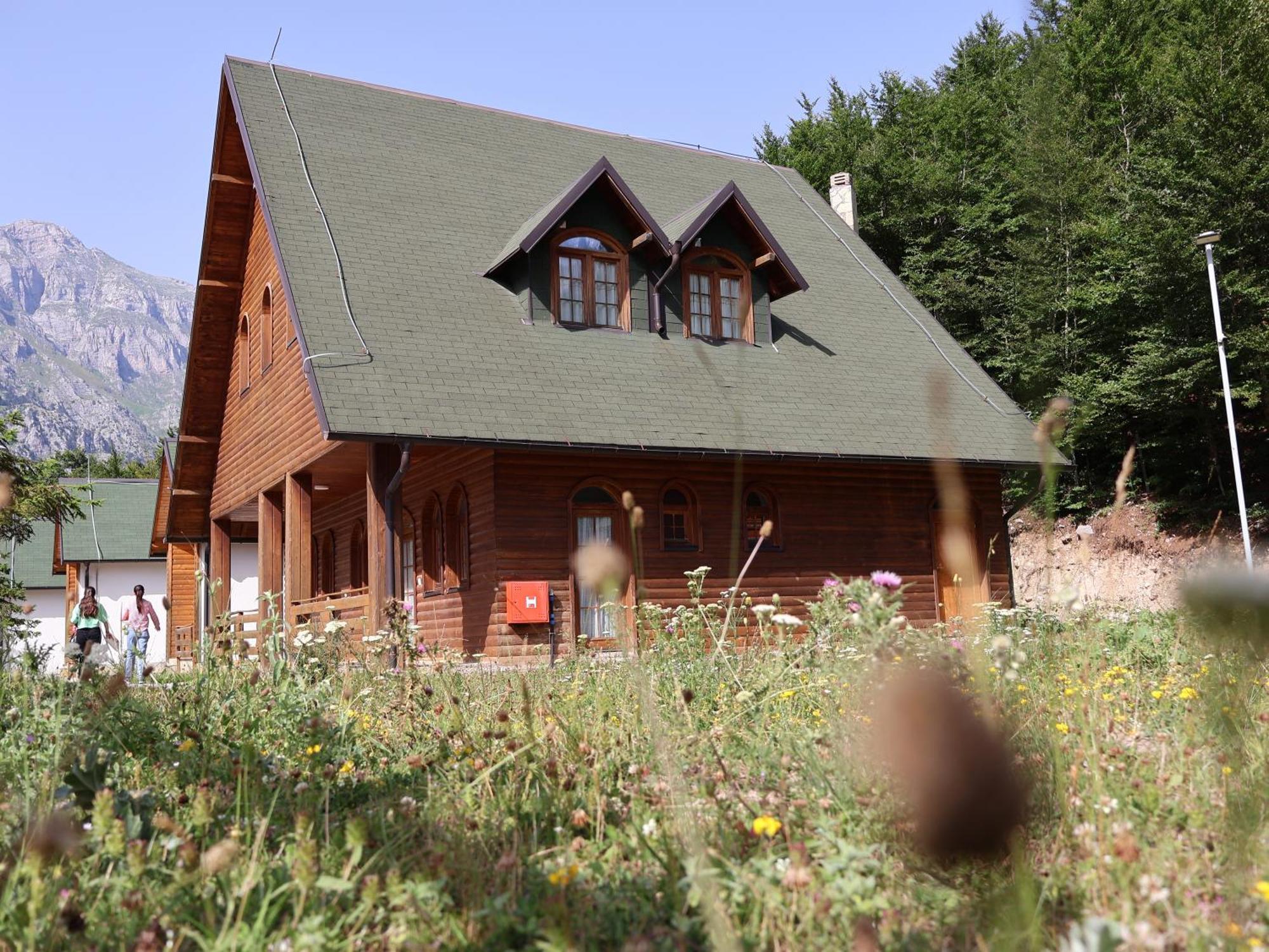 Mik Hotel Valbona Exterior foto